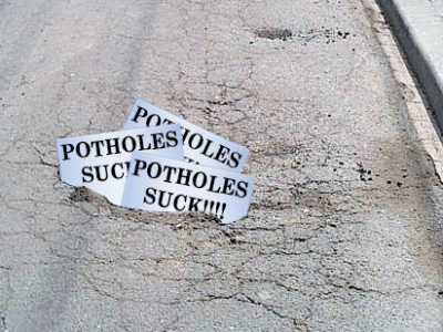Lincoln pothole filled with complaints